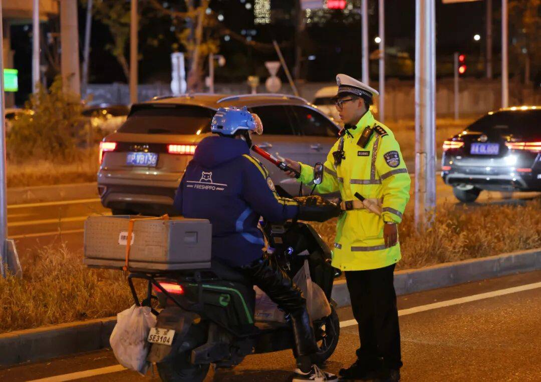 酒后骑小电驴也违法,酒驾不分车型 酒后骑小电驴也违法,酒驾不分车型