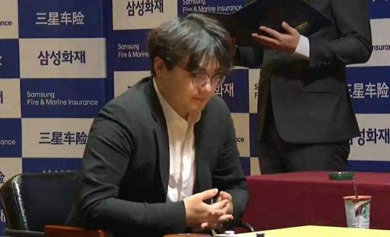 三星杯|“00后”廖元赫首夺世界冠军 AI辅助训练功不可没 三星杯|“00后”廖元赫首夺世界冠军 AI辅助训练功不可没