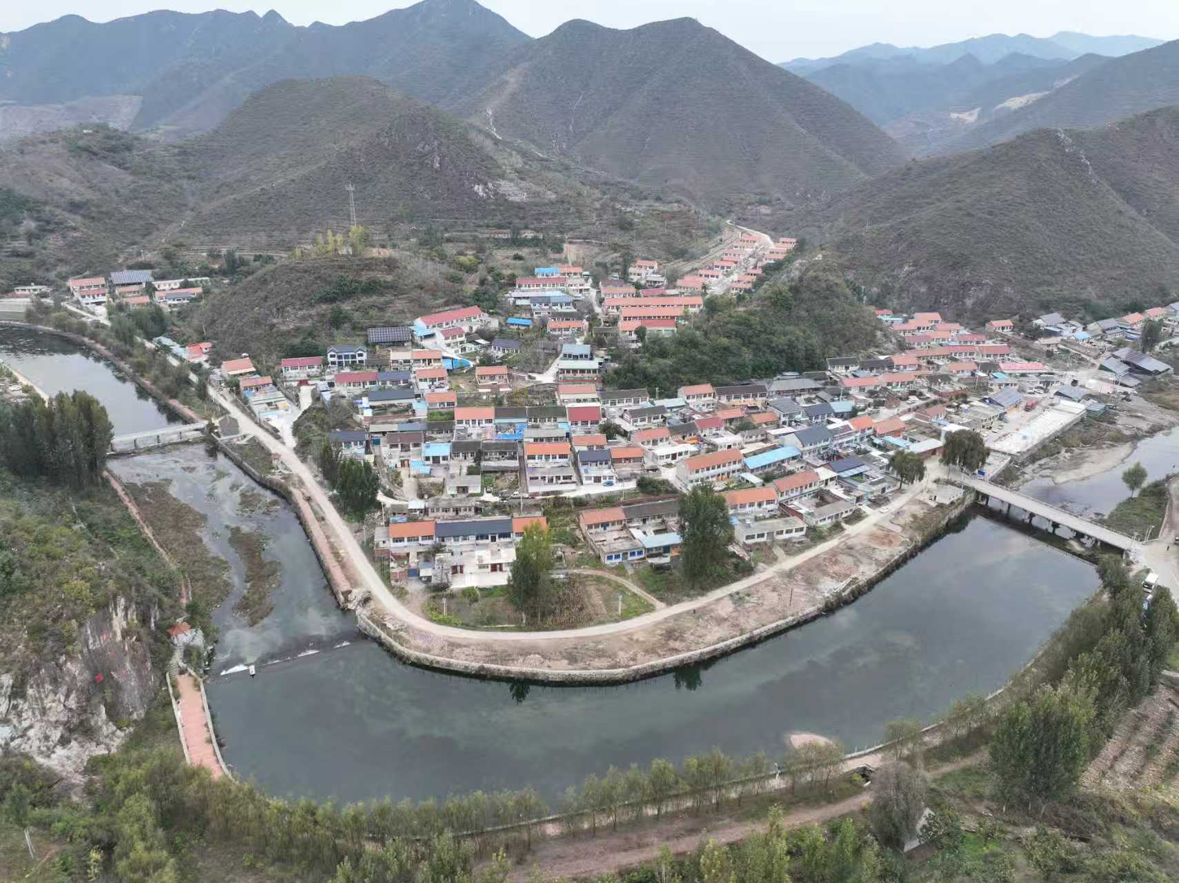 疯狂的“吸金村”:村民大肆盗采地下水,单月耗电上万度