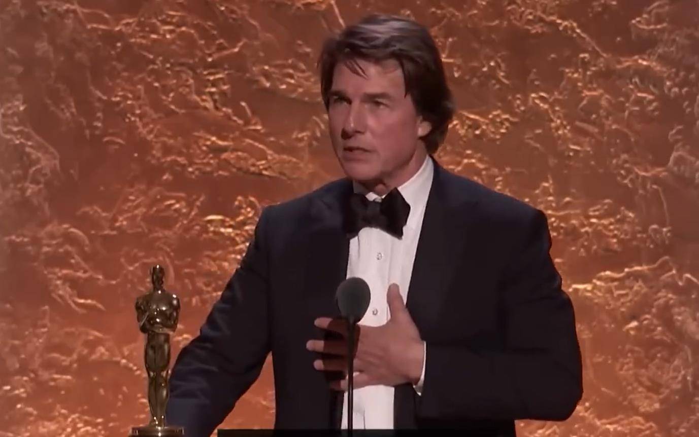 从影45年，63岁“阿汤哥”获奥斯卡终身成就奖，“希望不要再摔断太多骨头”