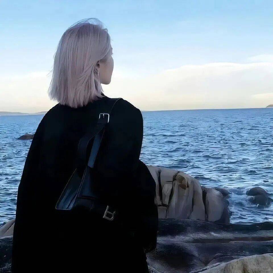 女生头像简单又高级的头像