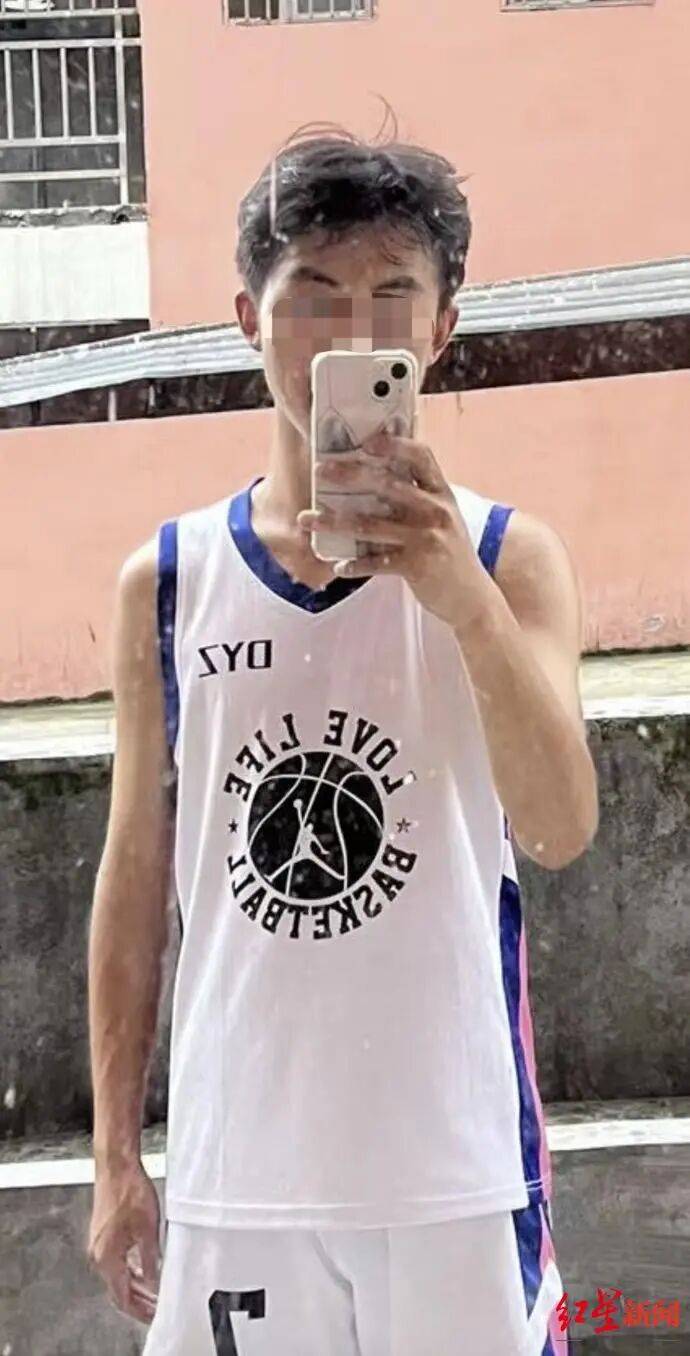 21岁小伙入职3个半月在宿舍猝死，未获工伤认定，家属质疑过劳死