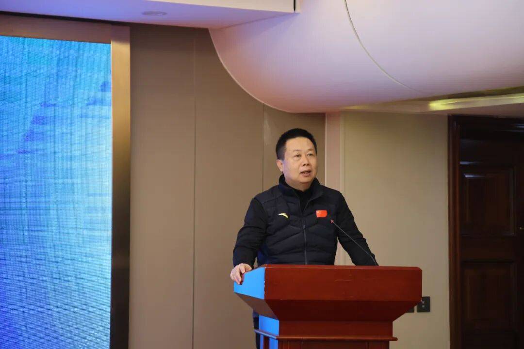 赤峰市文化和旅游局党组成员,副局长吴立新在讲话中强调,图书馆作为