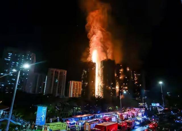 郭晶晶也没想到，霍启刚会因香港火灾后的这一举动，实现口碑暴增
