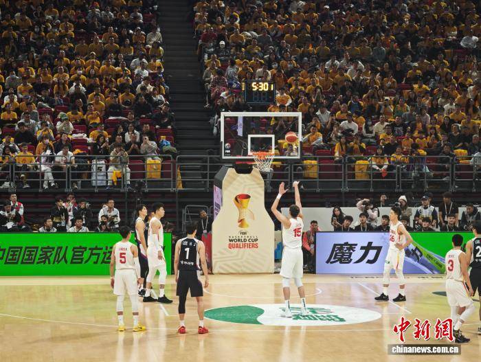 中国男篮76:80惜败韩国队 无缘世预赛开门红