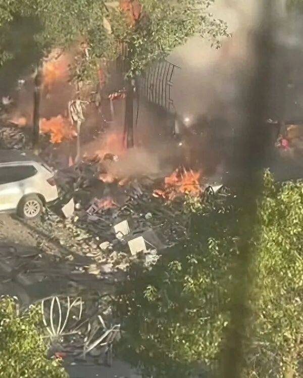 湖南一烟花爆竹零售店燃爆致3伤，中国烟花爆竹协会警示：不得“下店上宅”等违规住人，不得在店内使用明火