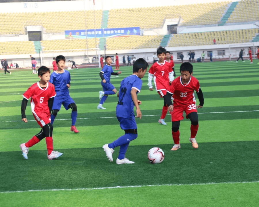 CBA盘口与数据深度__今日CBA盘口分析·大小分策略·球队档案青少年三大球运动会、跳绳、游泳、渝超联赛……重庆体育赛事精彩预告（121-127）