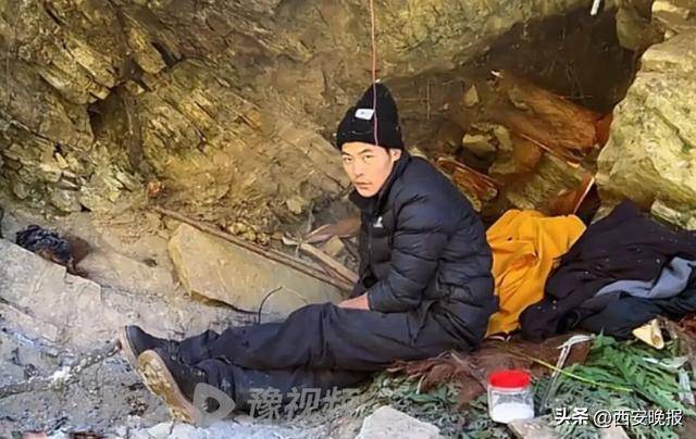 张家界荒野求生赛人气选手“刀疤哥”退赛，知情人：或因身体不适；决赛还剩10名选手