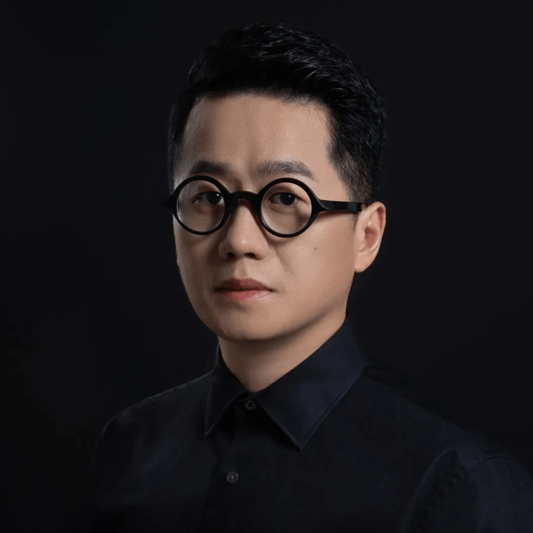 会员,南京艺术学院硕士生导师,推尘设计