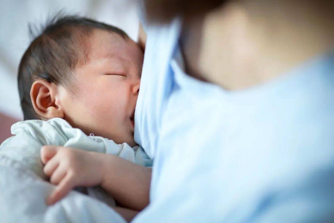 宝宝猛涨期有什么表现？这3个表现家长要留心