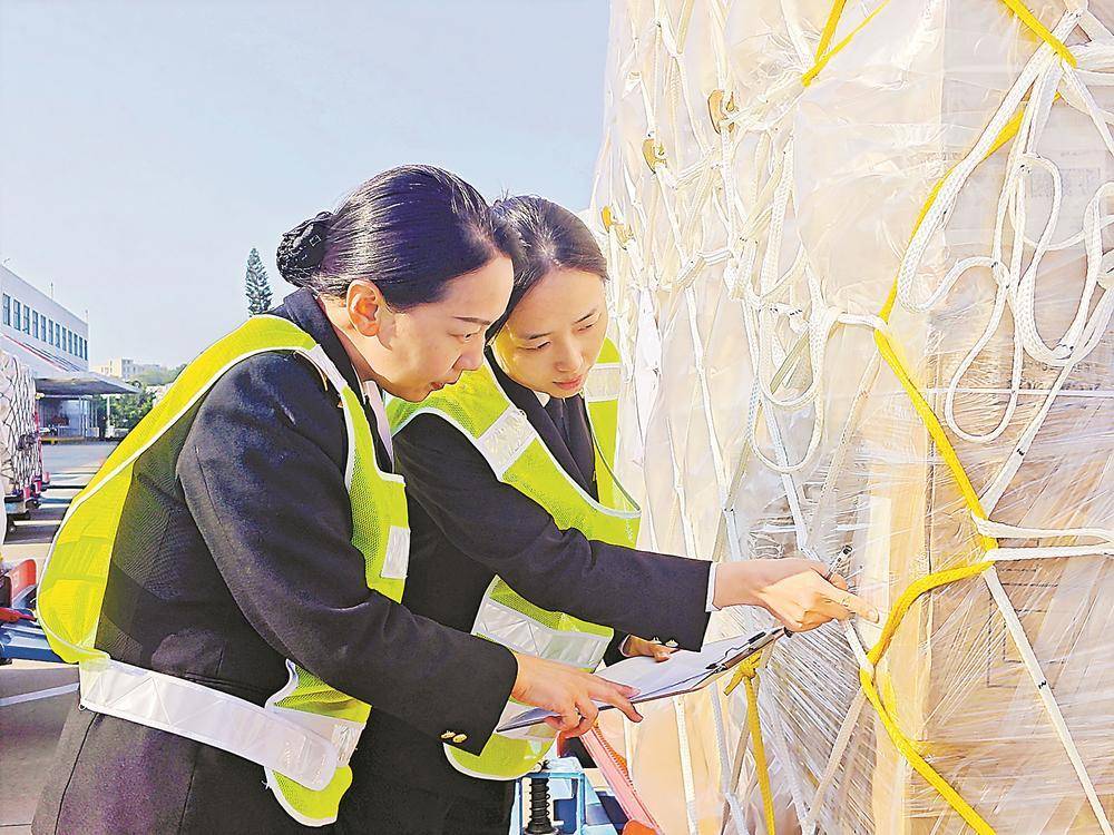 “厦门—克拉克”全货运航线正式开通