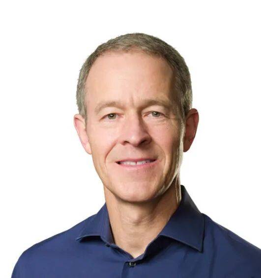 库克告别苹果,「九子夺嫡」争夺CEO大战开始了