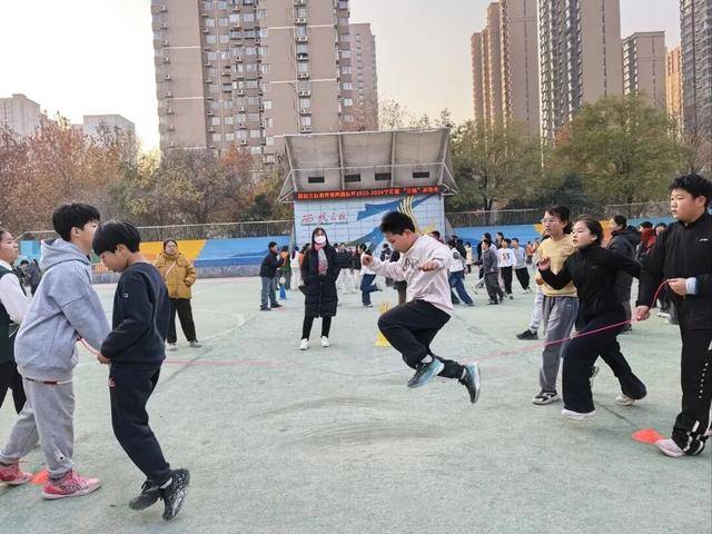 绳舞毽飞聚三校少年逐梦绽芳华 ——未央区