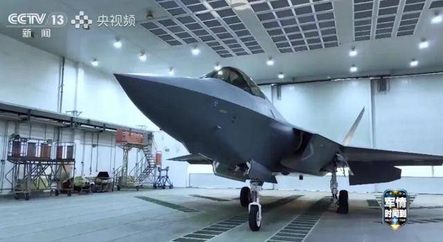 死磕“卡脖子”技术!新任院士黄维娜,成为省级党政一把手的“座上宾”