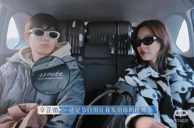 年轻人涌入高校买羽绒服 年轻人涌入高校买羽绒服