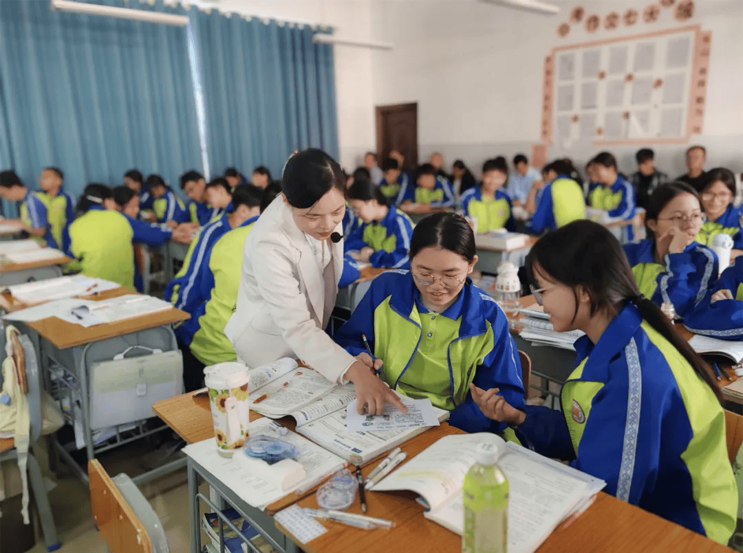 都安瑶中:全国唯一"瑶族中学"的品质教育梦