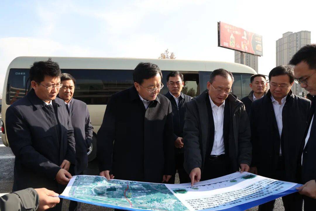 张谦带队调研城区道路建设情况