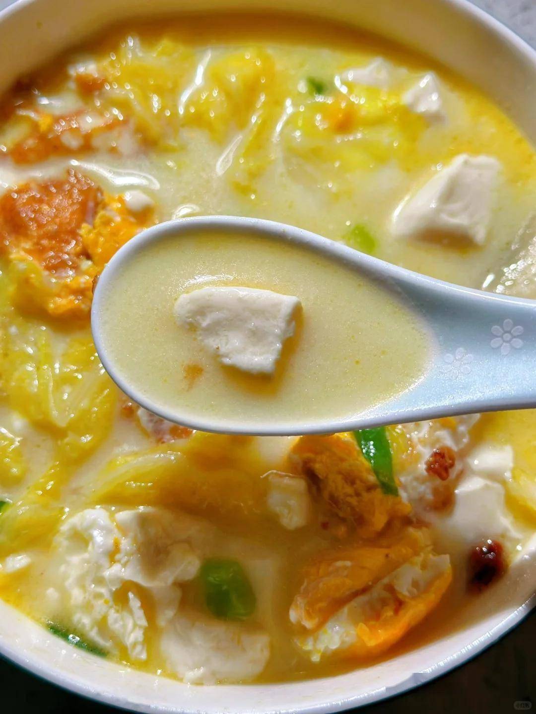 饭店厨师教你白菜豆腐汤清爽解腻很适合全家喝