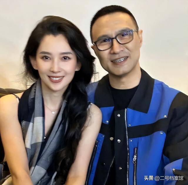 12月还没过，46岁章子怡再次官宣喜讯，离婚前说的话她做到了