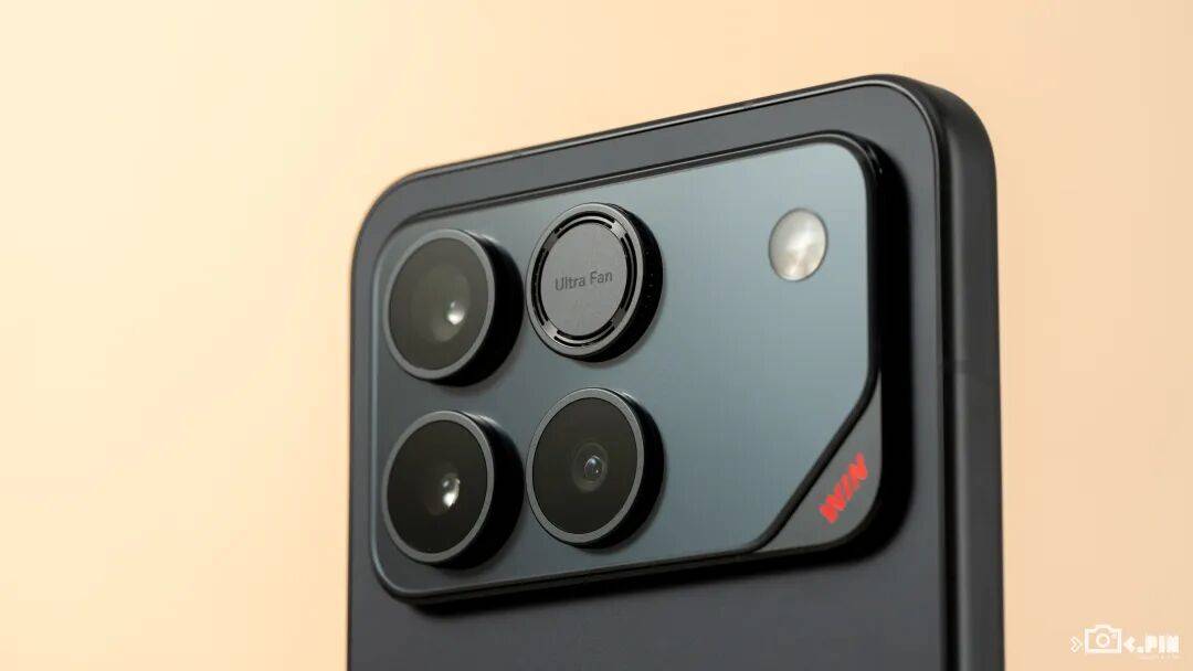 10000mAh电池的手机，被荣耀给做出来了。。。