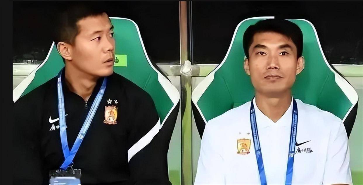 郑智代替邵佳一执教西海岸，刚上任就面临散大难题，三位国脚来辅佐