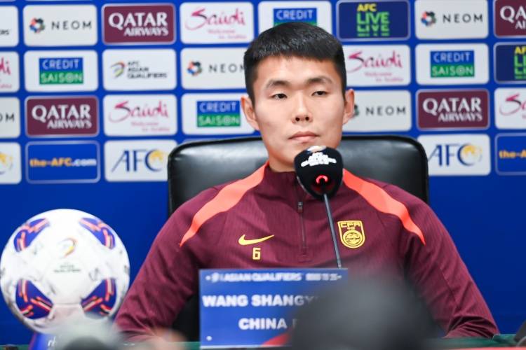 北青：王上源因腰伤缺席国足迪拜拉练，塞尔吉尼奥已与球队会合