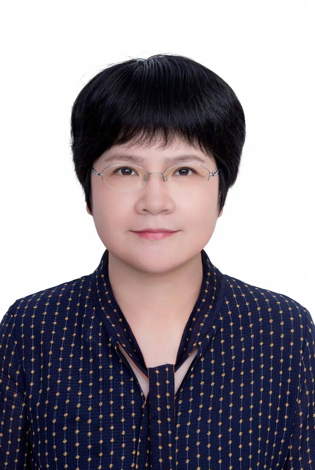 许玲教授团队经过多年潜心研究创新融合分子标记辅助育种远缘杂交种