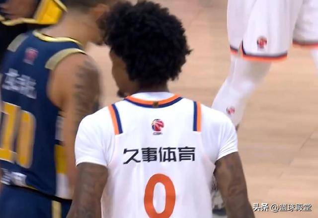 上海首节虐广东18分！张镇麟+双外齐爆，李弘权精准，广东太铁了