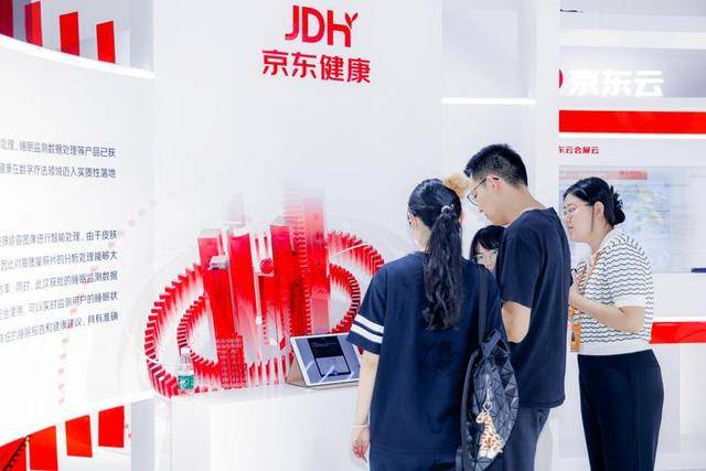 原创             中国第一大民营企业诞生！反超华为和阿里，67万员工创下万亿收入