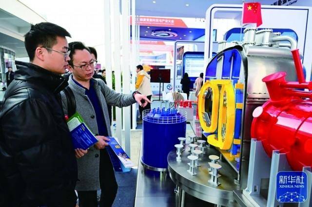 Trung Quốc tăng tốc cuộc đua năng lượng nhiệt hạch: Hàng tỷ đô đổ vào "mặt trời nhân tạo", từ phòng thí nghiệm đến ứng dụng.