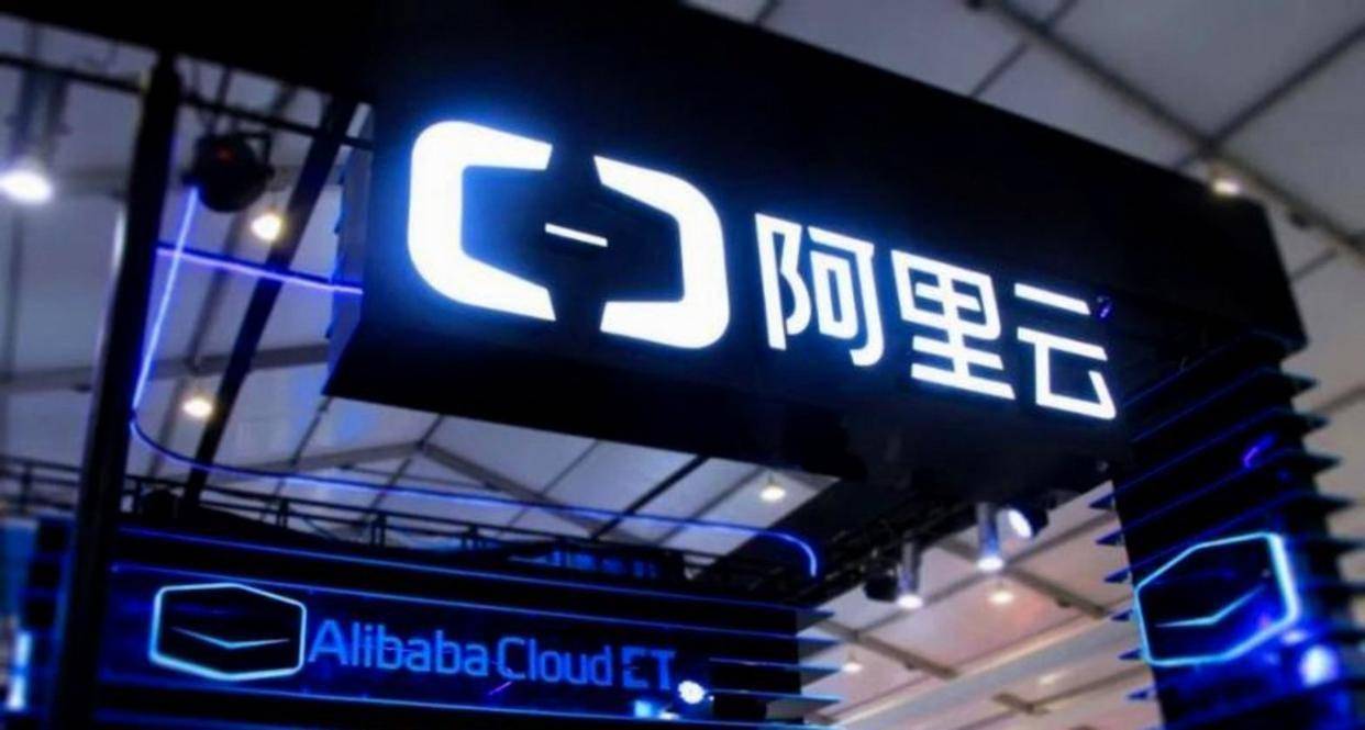 下载超10亿、衍生模型破20万，阿里千问成全球开源大模型领头羊，标志着中国数字经济正定义全球AI技术基础设施与生态格局_搜狐网