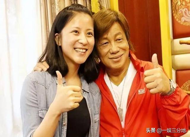 梁小龙追悼仪式，第一个到场的明星出现，家属最后心愿恐怕难实现