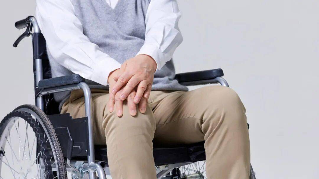 夜里出现这3种情况，别以为是小事，可能是癌症在作祟