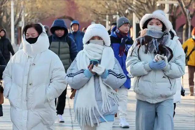 寒潮来袭，告诫高血压患者：2多喝，3要防，4多吃，平安过冬！