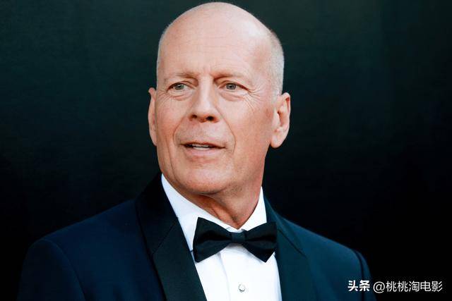 昔日硬汉竟不知自己患病？妻子曝光布鲁斯·威利斯现状