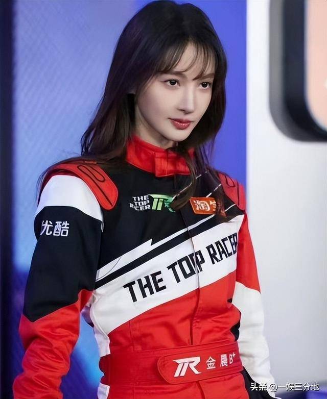 金晨晒满脸血迹的照片道歉,逃逸事件真相大白,却坐实另一个丑闻