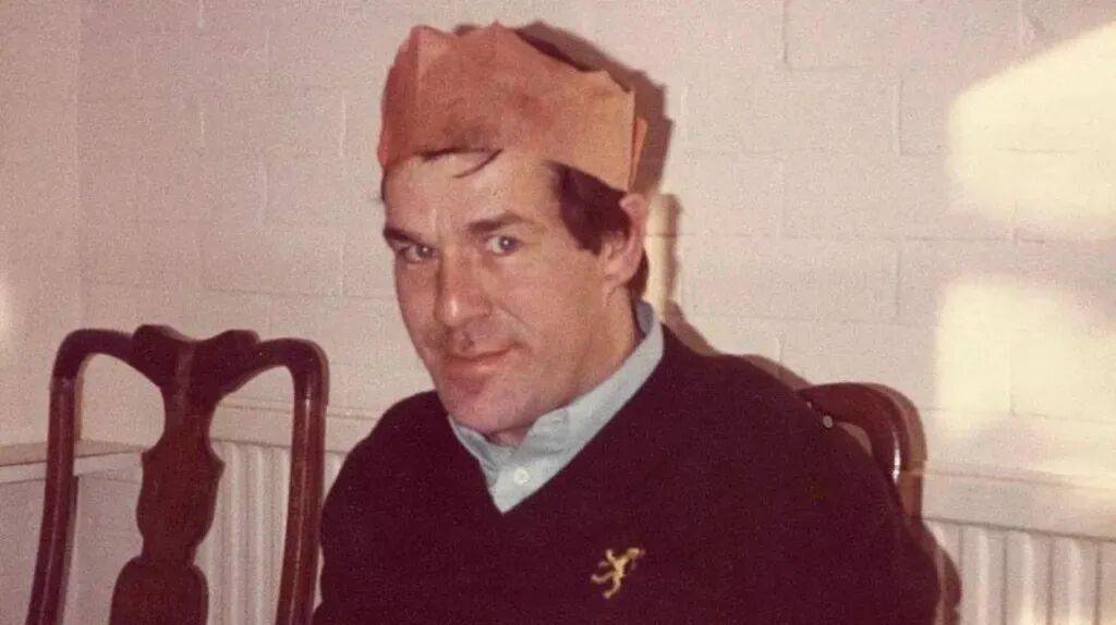 45年前收留流浪汉在家里过节，没想到对方一住，就是一辈子...