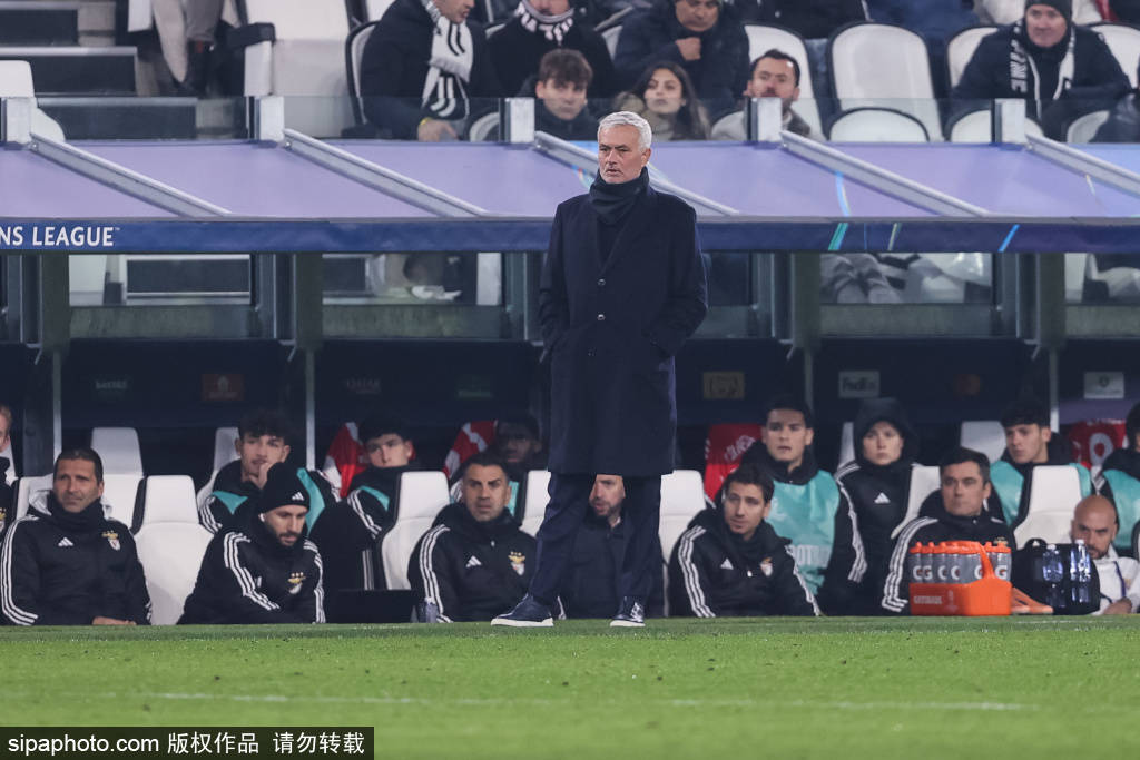 尤文图斯与加拉塔萨雷的欧冠对决：科莫利谈主场优势与战术解析