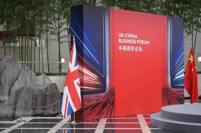 中英达成数十亿英镑出口和投资协议:斯塔默结束访华,中英达成数十亿英镑出口和投资协议_合作_英国_中国