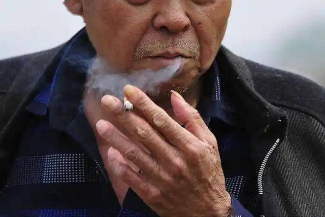 数名癌症科专家已证实：吸烟和肺癌的关系，最好花点时间看看
