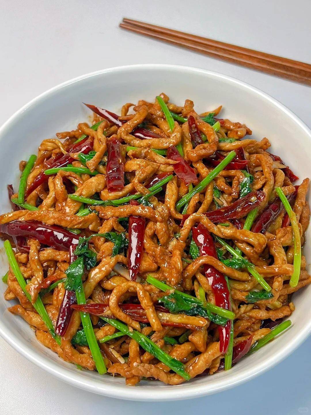 这才是炒肉丝的正确做法嫩滑不柴鲜香入味方法简单