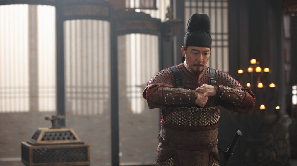 演员郝平：拍《太平年》随身带字典每天准备