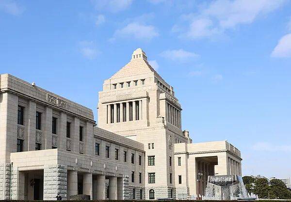 媒体：高市赌赢翻身，会“暴走”搞事吗？-华闻时空