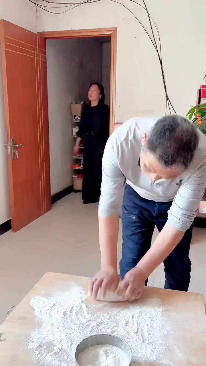 和个面磨磨唧唧……