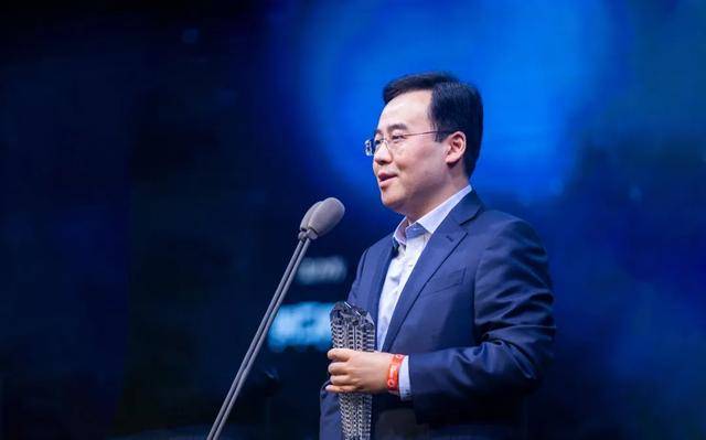 B站陈睿，终于会赚钱了