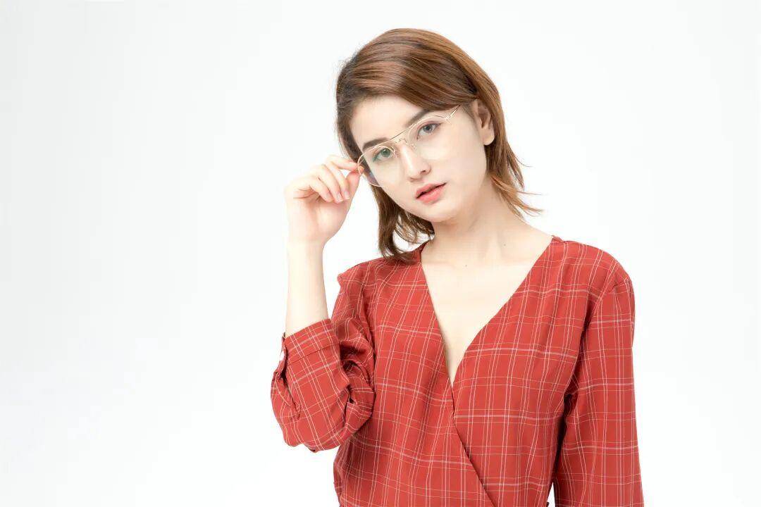 孙鹏院长竟查无此人？《健康心说》被指兜售药酒