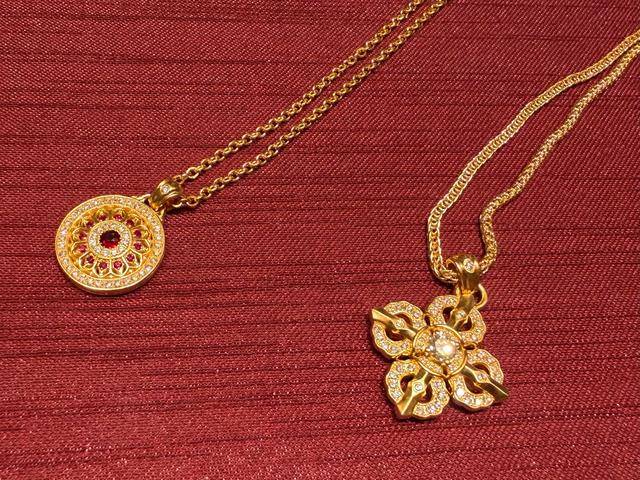 国际金价震荡失守5400美元关口，国内金饰品牌却逆势提价20%~30%