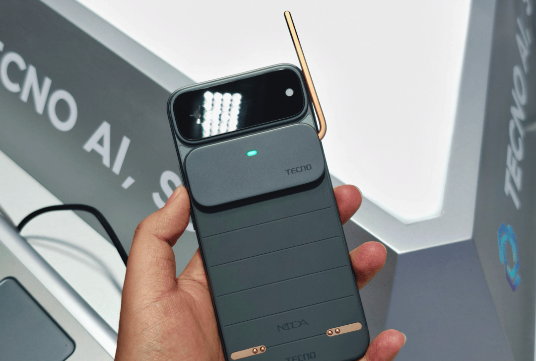 今年的MWC，手机厂商们都开始“不务正业”了。。。