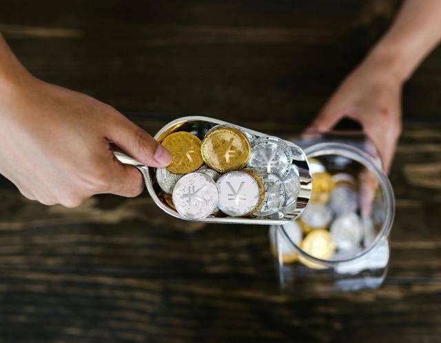 1月至2月，先进制造、人工智能等前沿领域投资金额同比增长60.5%