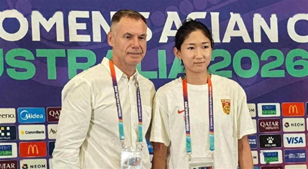 太大胆！中国女足首发更换6人，争议1人重返先发，最新战术曝光